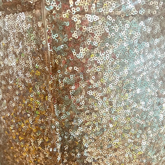 Elegant Rose Gold Sequin Evening Gown - Picture 2 of 3